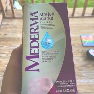 Mederma stretch mark therapy